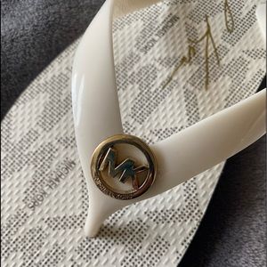 Michael Kors Flip Flops Size 8 - BRAND NEW!!